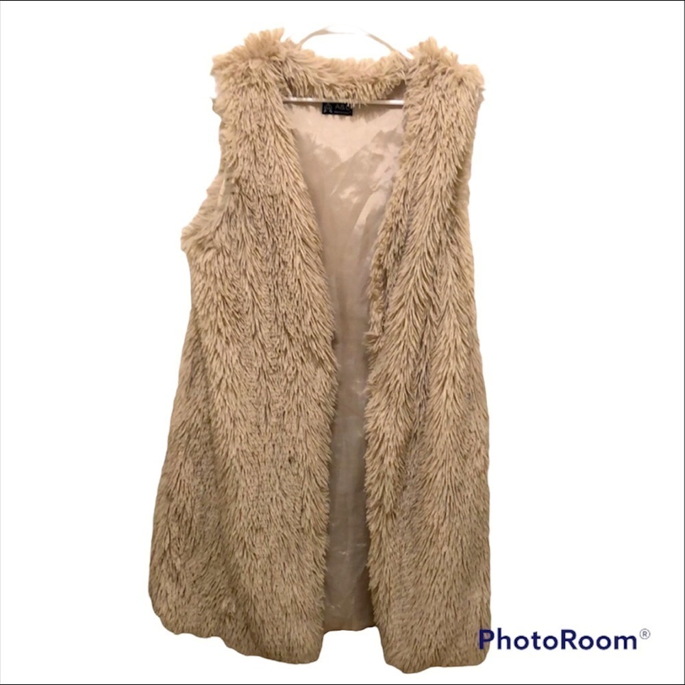 Faux Fur Shaggy Vest A & O International SMALL / MEDIUM